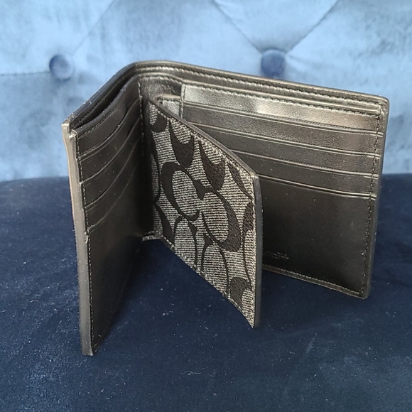 Men's leather wallet - Picture 2 of 3